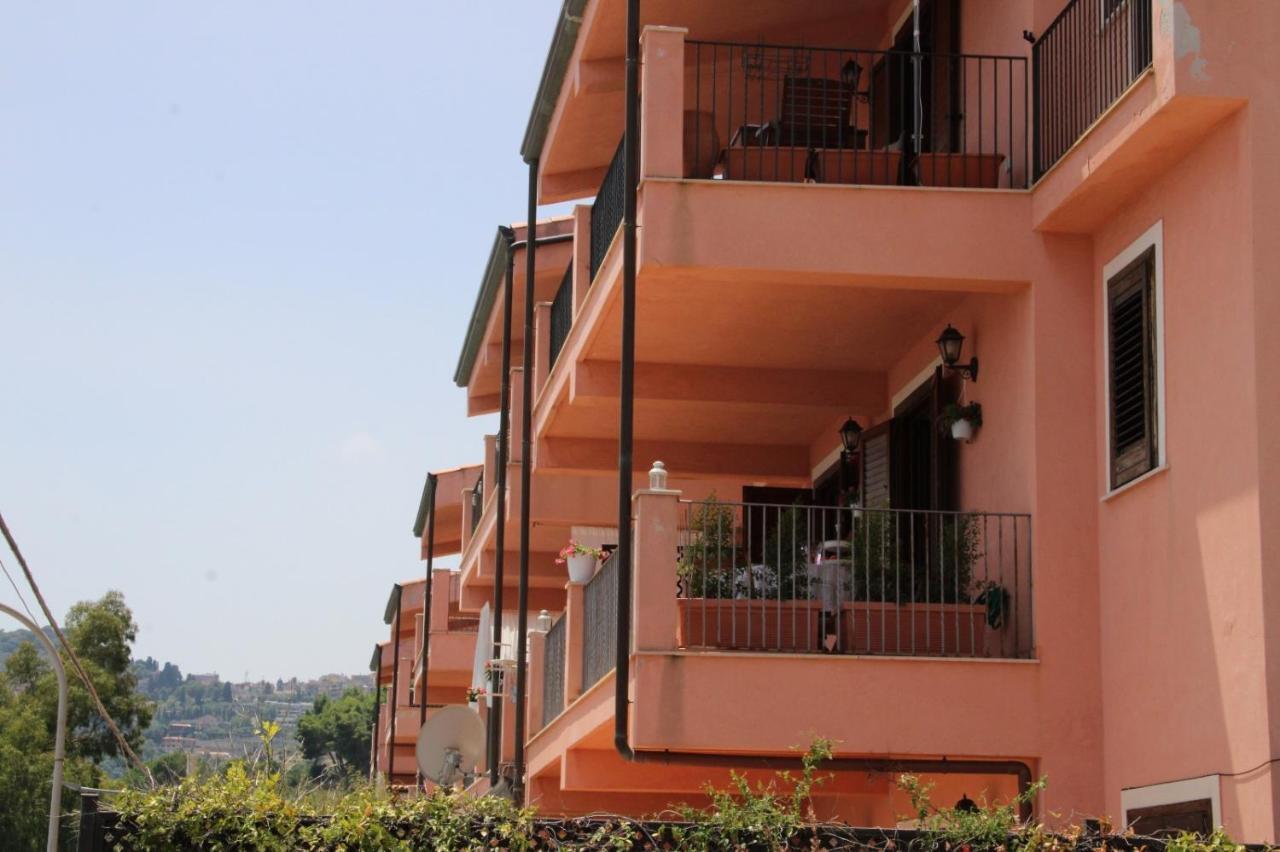 Poseidone Sea Apartment Taormina Mazzeo Eksteriør bilde