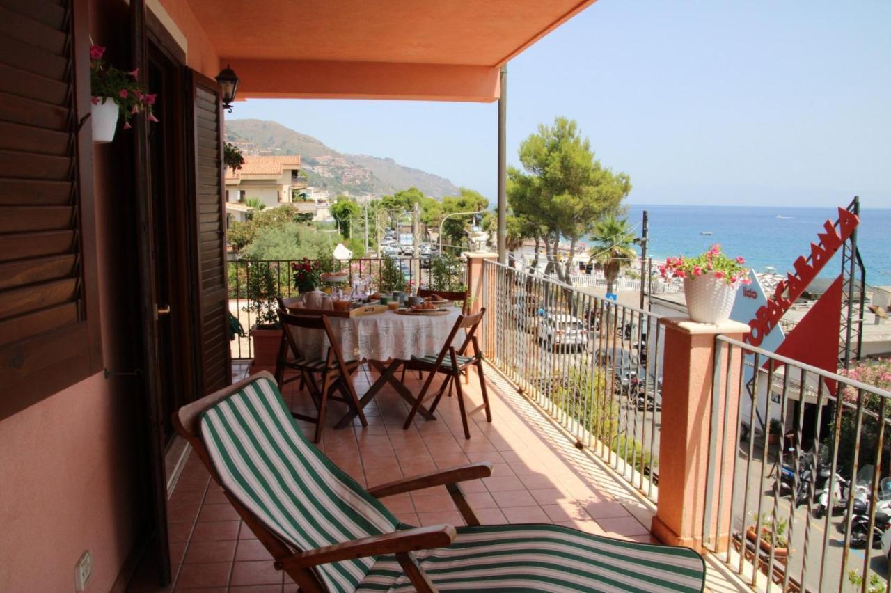 Poseidone Sea Apartment Taormina Mazzeo Eksteriør bilde