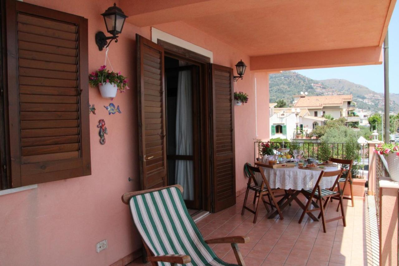 Poseidone Sea Apartment Taormina Mazzeo Eksteriør bilde