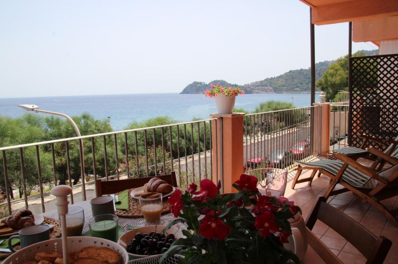 Poseidone Sea Apartment Taormina Mazzeo Eksteriør bilde