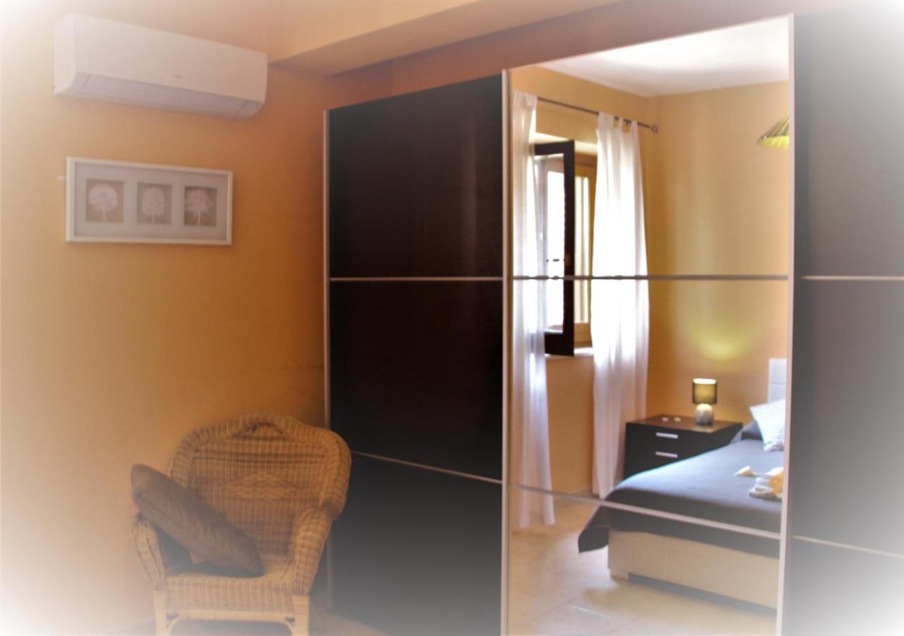 Poseidone Sea Apartment Taormina Mazzeo Eksteriør bilde