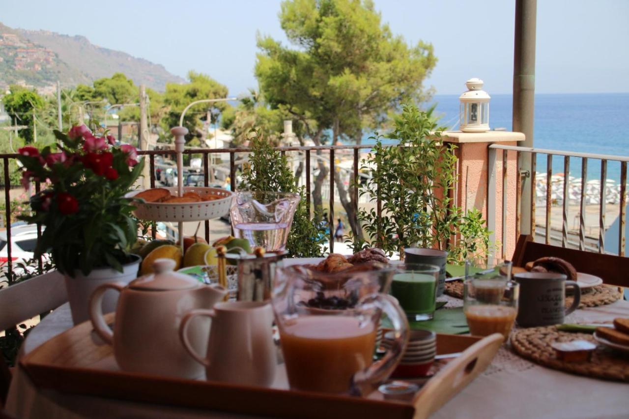 Poseidone Sea Apartment Taormina Mazzeo Eksteriør bilde